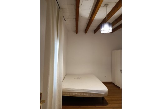 Venta - Piso -
Barcelona - El Gòtic