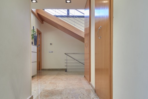 Sale - Chalet -
Cunit
