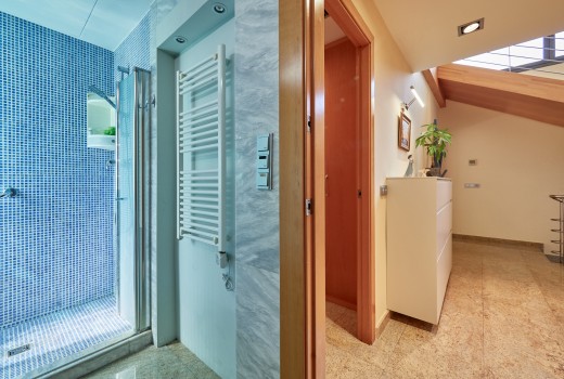 Sale - Chalet -
Cunit