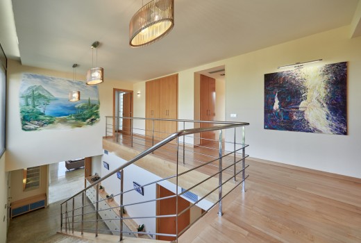 Sale - Chalet -
Cunit