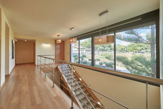Sale - Chalet -
Cunit