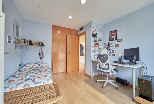 Sale - Chalet -
Cunit