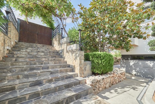 Sale - Chalet -
Cunit